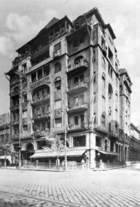 Black-and-white image of the Palace Hotel in Budapest, Hungary.